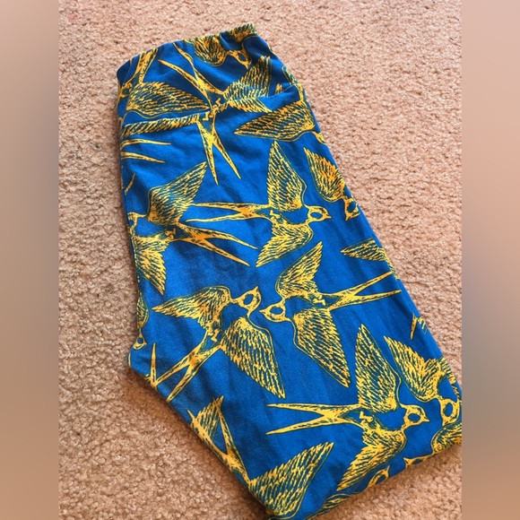 Lularoe one size leggings - Picture 1 of 2